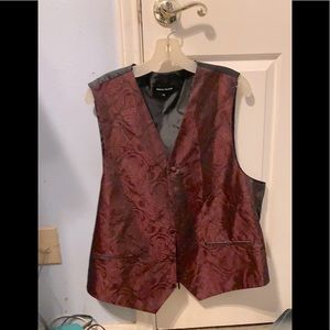 Burgundy suit vest with tags